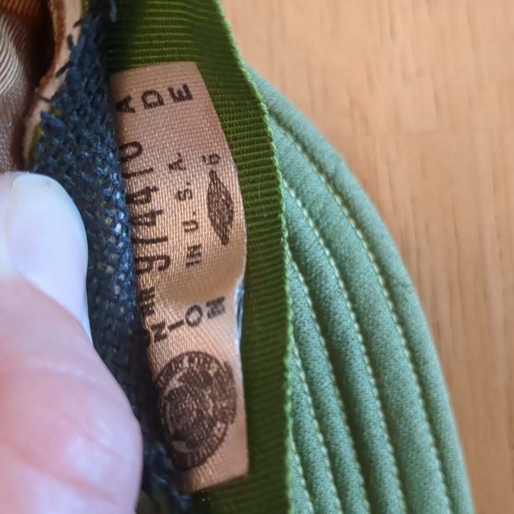 1960s Vintage Green Velvet Bucket Hat Mr. John Classic Paris New York - Picture 5 of 9